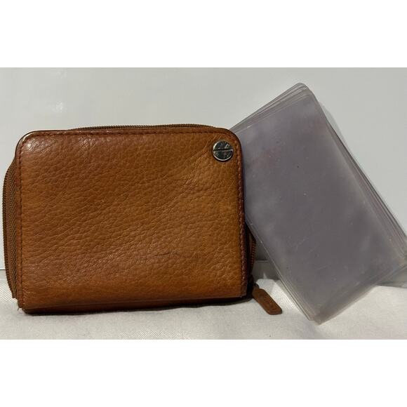 Buxton Brown Leather Fan Credit Card Holder one Zip Wallet Small Leather Preppy - Picture 5 of 6
